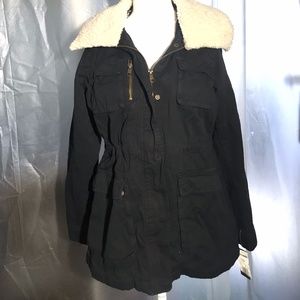 STEVE MADDEN DENIM COAT NWT SIZE SM.